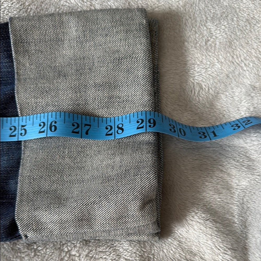 Ag Adriano Goldschmied Blue Ankle Cropped Jeans - Picture 4 of 6